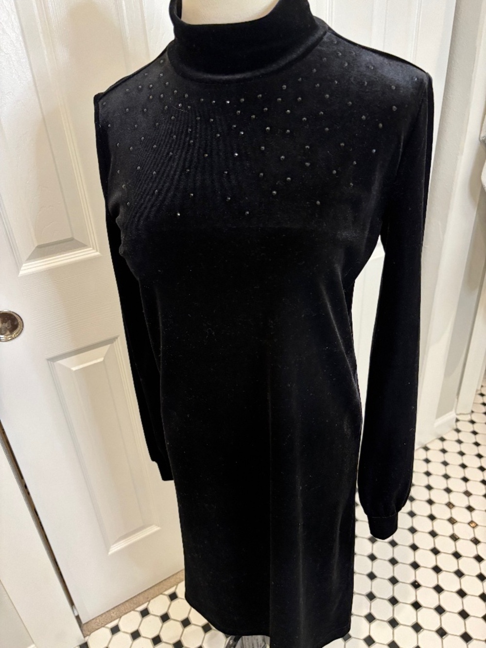 LYSSE VELVET MOCK TURTLE NECK DRESS WITH CRYSTAL DECORATIONS. SIZE SMALL